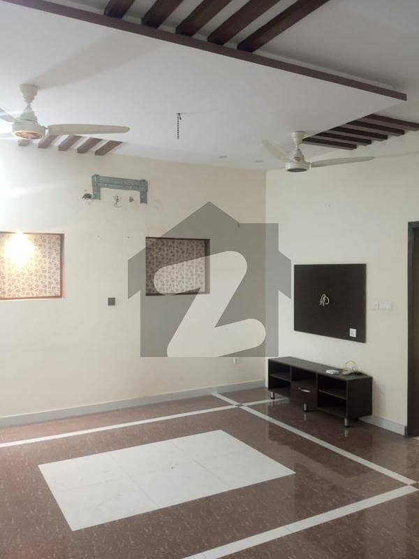 10 Marla Upper Portion For Rent 10 Marla Upper Portion For Rent