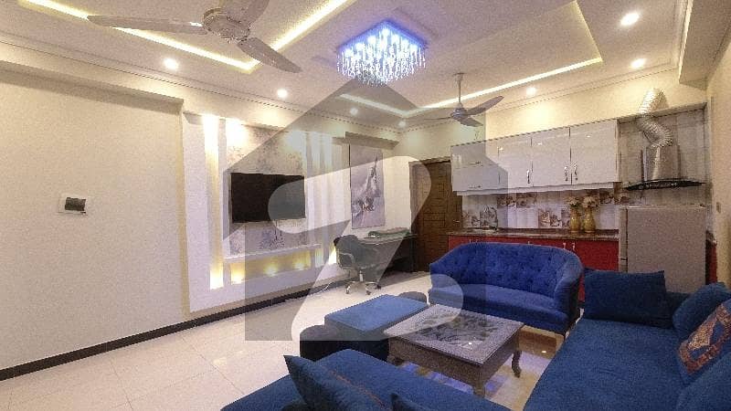 850 Square Feet Flat For Sale In E-11 850 Square Feet Flat For Sale In E-11