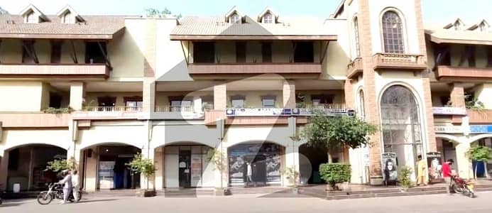 SHOP AND APARTMENTS FOR SALE