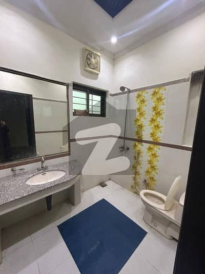 ڈی ایچ اے فیز 4 ڈیفنس (ڈی ایچ اے),لاہور میں 4 کمروں کا 10 مرلہ مکان 1.6 لاکھ میں کرایہ پر دستیاب ہے۔