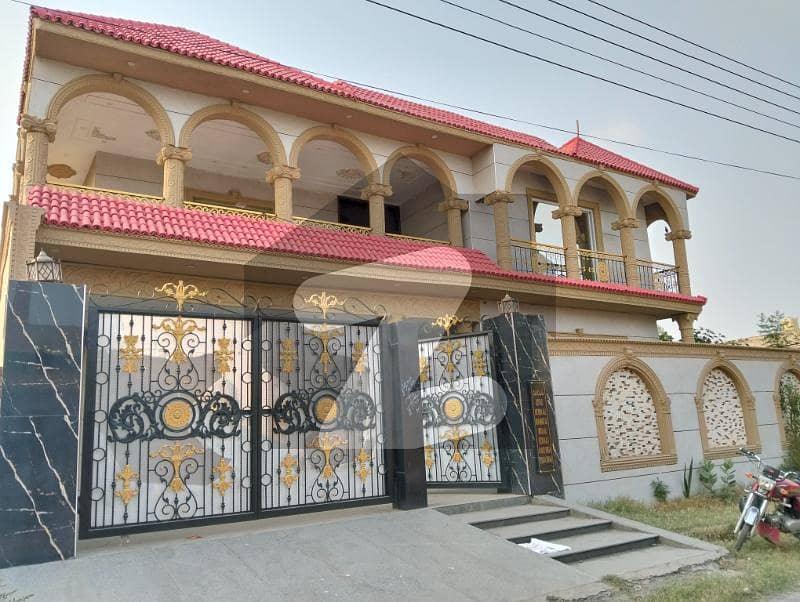 ایلیٹ ٹاؤن لاہور میں 6 کمروں کا 1 کنال مکان 3.0 کروڑ میں برائے فروخت۔ ایلیٹ ٹاؤن لاہور میں 6 کمروں کا 1 کنال مکان 3.0 کروڑ میں برائے فروخت۔