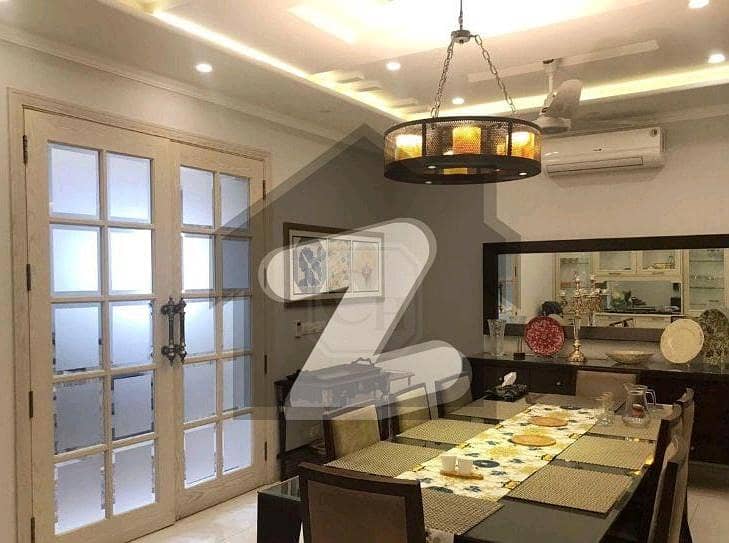 ایف ۔ 8 اسلام آباد میں 6 کمروں کا 1 کنال مکان 41.0 کروڑ میں برائے فروخت۔ ایف ۔ 8 اسلام آباد میں 6 کمروں کا 1 کنال مکان 41.0 کروڑ میں برائے فروخت۔