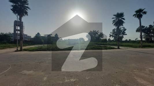 زمر ویلی کشمیر ہائی وے,اسلام آباد میں 5 مرلہ رہائشی پلاٹ 33.0 لاکھ میں برائے فروخت۔