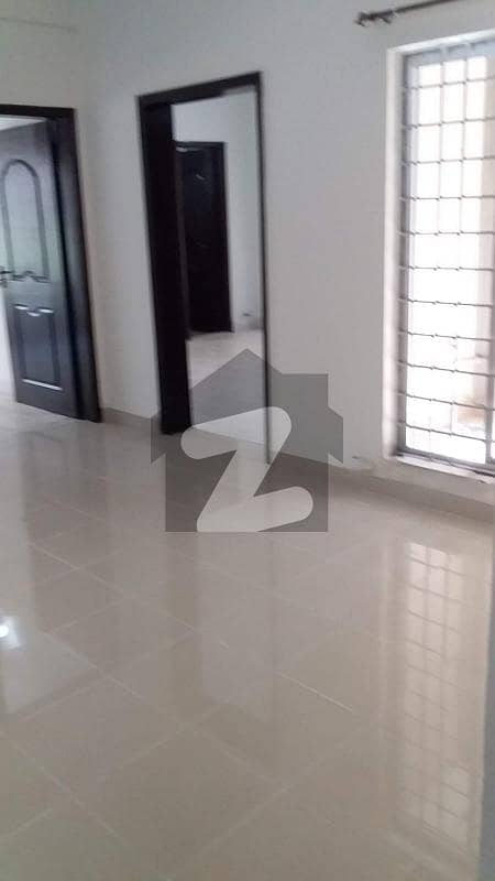 5 MARLA 2 BEDROOM APARTMENT AVAILABLE FOR RENT 5 MARLA 2 BEDROOM APARTMENT AVAILABLE FOR RENT