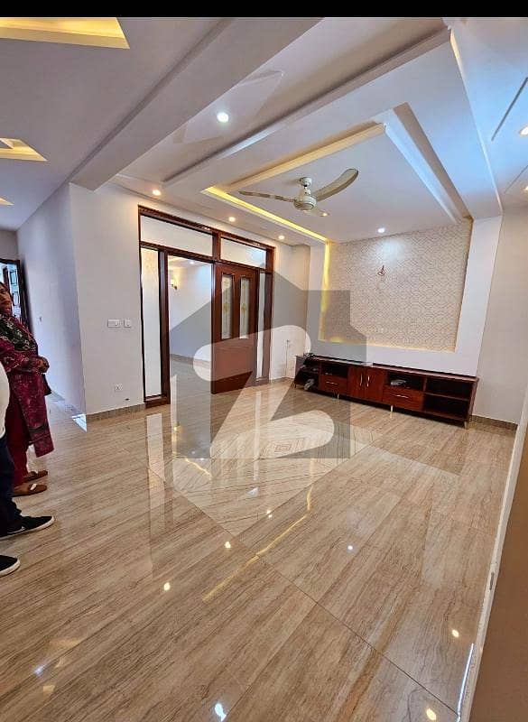7 Marlas Tile Flooring Ground Floor Prime Location G-13