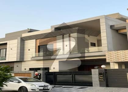 BANKERS AVENUE BEDIAN ROAD 11 MARLA UPPER PORTION HOUSE FOR RENT