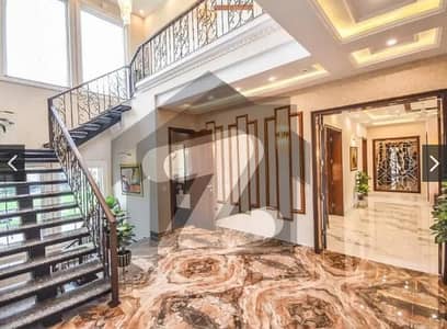10 MARLA BRAND NEW HOUSE FOR SALE
