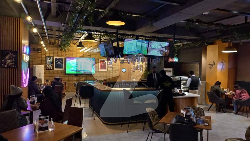 High-Traffic Location Restaurant Space Is For Rent High-Traffic Location Restaurant Space Is For Rent