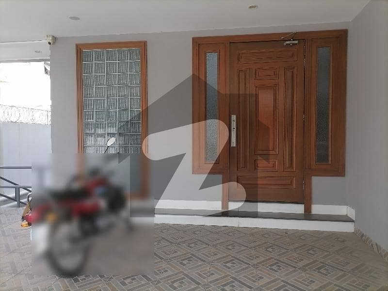 600 Square Yards House In F-7 Is Available For rent 600 Square Yards House In F-7 Is Available For rent