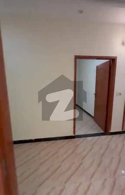 شاداب گارڈن لاہور میں 2 کمروں کا 3 مرلہ بالائی پورشن 28.0 ہزار میں کرایہ پر دستیاب ہے۔