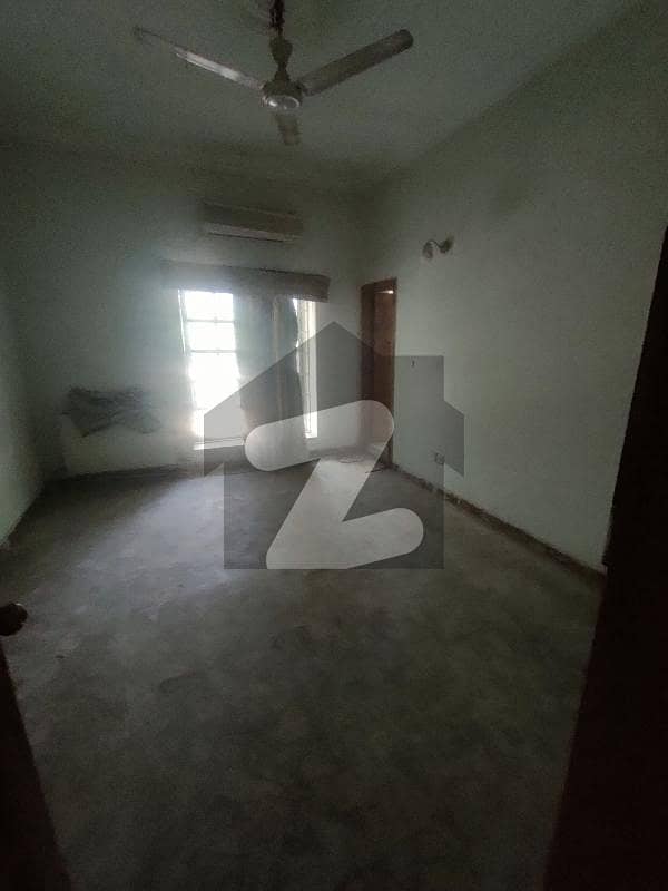 جی ۔ 9 اسلام آباد میں 8 کمروں کا 14 مرلہ مکان 7.6 کروڑ میں برائے فروخت۔ جی ۔ 9 اسلام آباد میں 8 کمروں کا 14 مرلہ مکان 7.6 کروڑ میں برائے فروخت۔