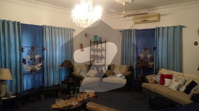 Bunglow FOR SALE 500 sq yards