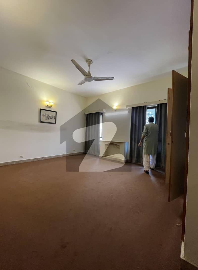 ایف ۔ 11 اسلام آباد میں 3 کمروں کا 1 کنال بالائی پورشن 1.5 لاکھ میں کرایہ پر دستیاب ہے۔ ایف ۔ 11 اسلام آباد میں 3 کمروں کا 1 کنال بالائی پورشن 1.5 لاکھ میں کرایہ پر دستیاب ہے۔
