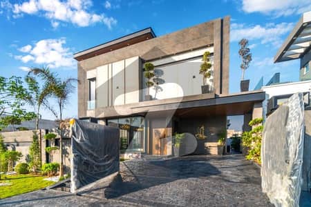 1 Kanal Top Quality Build Luxurious Beautiful Modern Design Villa With Basement For Sale In DHA Lahore Phase 7 Prime Location