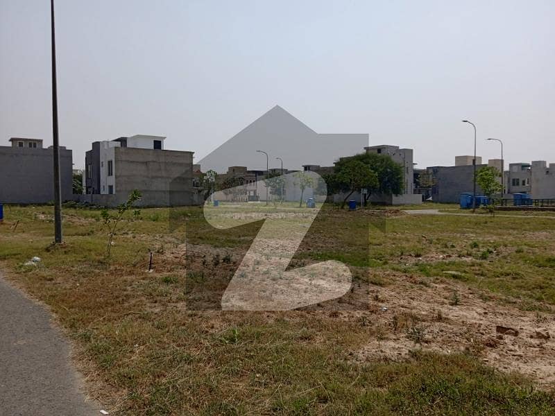 5 Marla Plot In Most Prime Location (Dealers Dont Call Us) 5 Marla Plot In Most Prime Location (Dealers Dont Call Us)