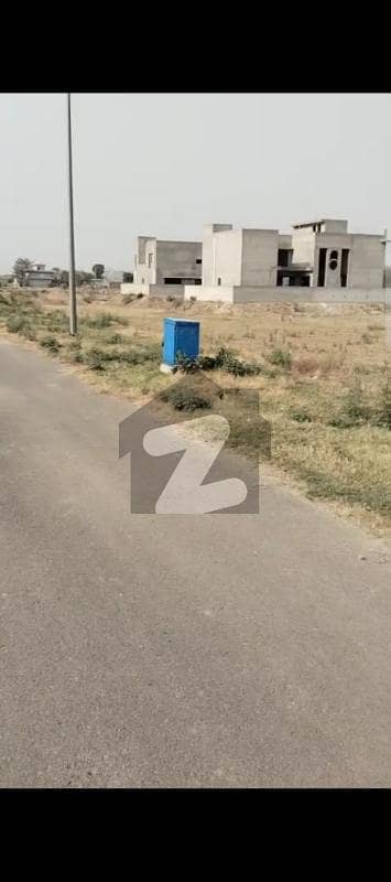 ڈی ایچ اے فیز9 پریزم - بلاک ای ڈی ایچ اے فیز9 پریزم,ڈی ایچ اے ڈیفینس,لاہور میں 1 کنال رہائشی پلاٹ 2.59 کروڑ میں برائے فروخت۔