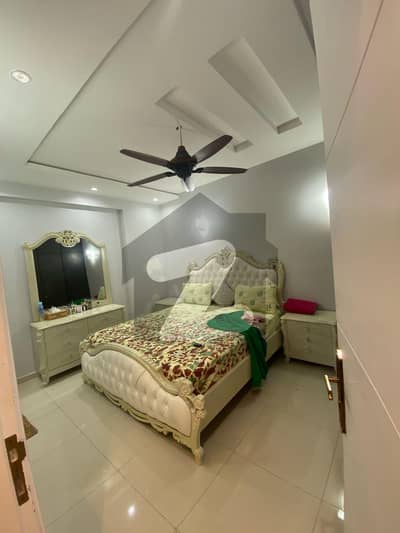 3Bed Lounge 1820 Sq Feet Luckyone Apartment For Sale