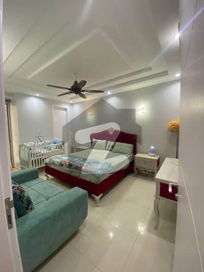 3Bed Lounge 1820 sq feet Luckyone Apartment