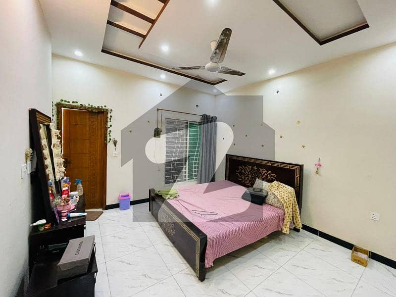 Beautiful 10 Marla 3 Bed Upper Portion For Rent in Ali Park Near Bhatta Chowk, Airport Beautiful 10 Marla 3 Bed Upper Portion For Rent in Ali Park Near Bhatta Chowk, Airport