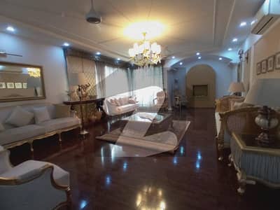 2kanal house for rent in dha phase3 near park masjid hote location 25kv solar instell