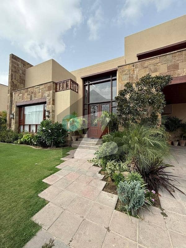DHA 1000 Yards Brandnew Bunglow Sale. DHA 1000 Yards Brandnew Bunglow Sale.