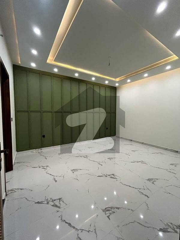 3 Bed DD Lift Car Parking 3rd Floor West Open In Gulzare Hijri 3 Bed DD Lift Car Parking 3rd Floor West Open In Gulzare Hijri