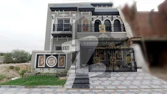 LDA Avenue - Block M House For Sale Sized 10 Marla