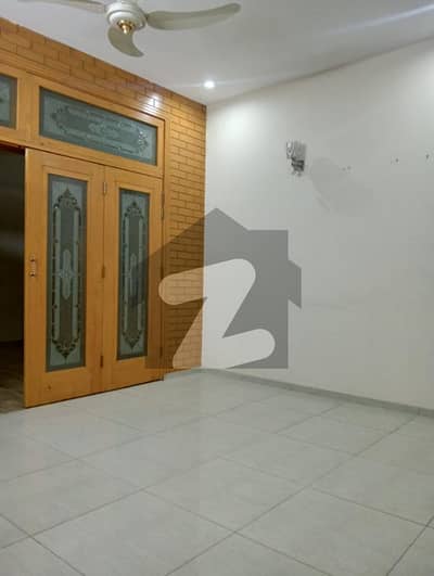 ای ۔ 11 اسلام آباد میں 3 کمروں کا 14 مرلہ زیریں پورشن 1.3 لاکھ میں کرایہ پر دستیاب ہے۔