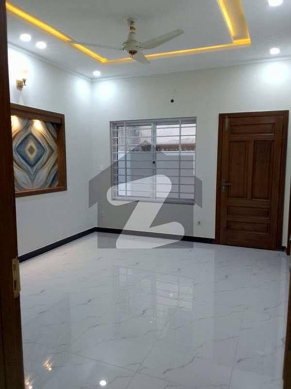 Size 30x60 Full House For Rent In G-13 Size 30x60 Full House For Rent In G-13