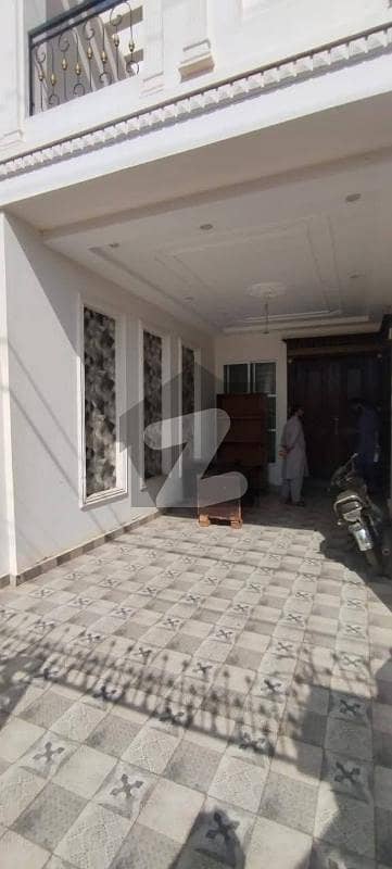بوسان روڈ ملتان میں 3 کمروں کا 6 مرلہ مکان 55.0 ہزار میں کرایہ پر دستیاب ہے۔ بوسان روڈ ملتان میں 3 کمروں کا 6 مرلہ مکان 55.0 ہزار میں کرایہ پر دستیاب ہے۔