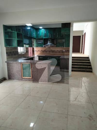 Lateef Duplex Apartment