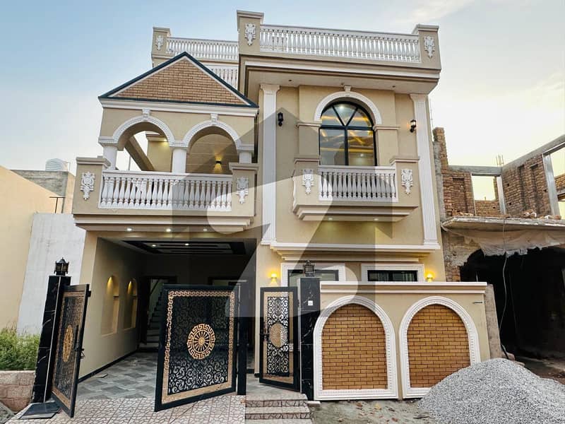 Modern 6 Marla Designer Home In Bani Gala Prime Location! Modern 6 Marla Designer Home In Bani Gala Prime Location!
