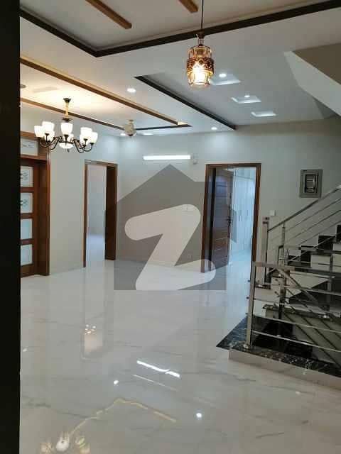 Size 35x70 Full House For Rent In G-13 Size 35x70 Full House For Rent In G-13
