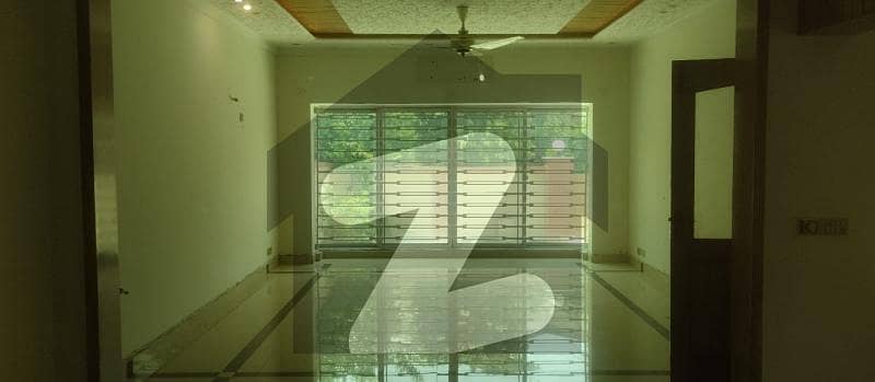 Well Maintained Safari Villa 3 Available For Sale In Bahria Town Phase 1to 6 Rawalpindi