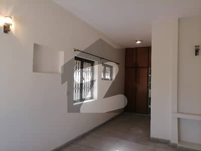 Beautifully Constructed Flat Is Available For sale In Askari 5