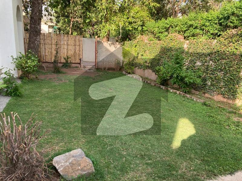 UPPER PORTION FOR RENT IN E-7 UPPER PORTION FOR RENT IN E-7
