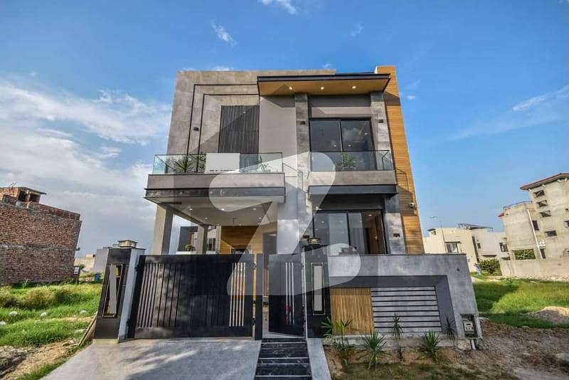 SA GARDEN 5 MARLA HOUSE FOR SALE SA GARDEN 5 MARLA HOUSE FOR SALE