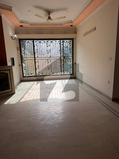 1 kanal upper portion  office k Lia
