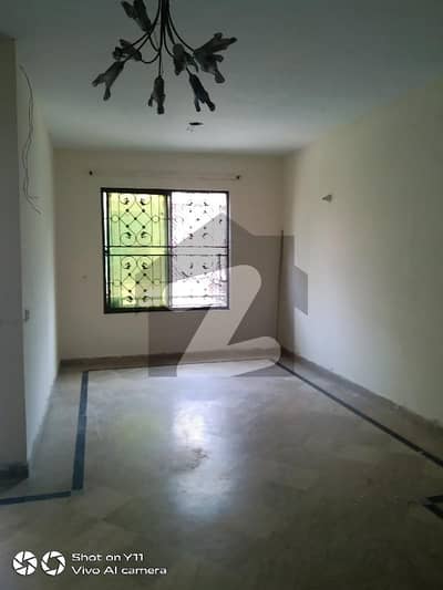 Spacious Upper Portion Is Available For Rent In Ideal Location Of Mustafa Town