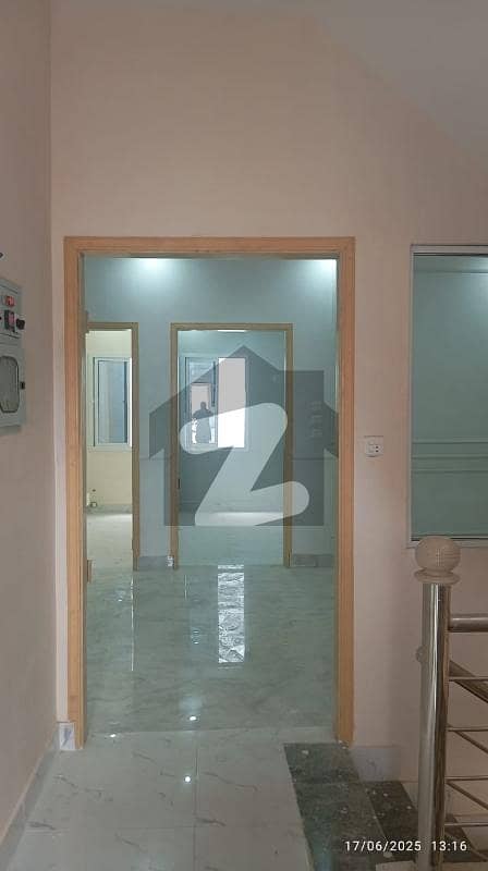 قاسم آباد حیدر آباد میں 6 کمروں کا 5 مرلہ مکان 2.6 کروڑ میں برائے فروخت۔ قاسم آباد حیدر آباد میں 6 کمروں کا 5 مرلہ مکان 2.6 کروڑ میں برائے فروخت۔