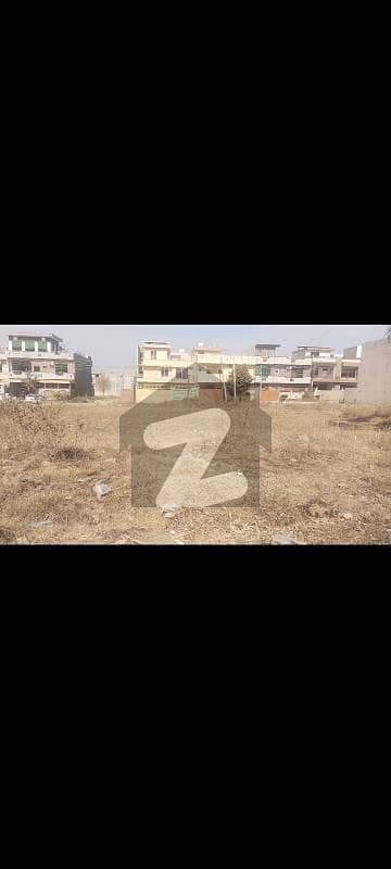70FT RD IDEAL OPTION IN REASONABLE PRICE (PAIR PLOTS) 70FT RD IDEAL OPTION IN REASONABLE PRICE (PAIR PLOTS)