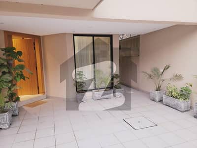 10 Marla Fully Luxurious Furnished House For Rent