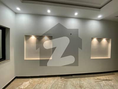 Independent 14 Marla Single Storey Full House For Rent in Alfalah Town