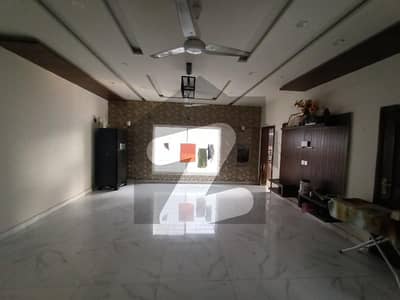 AHMED ASSOCIATES OFFERS 1 KANAL UPPER PORTION FOR RENT IN PCSiR PHASE 2 NEAR TO SHUKAT KHANUM HOSPITAL LAHORE.