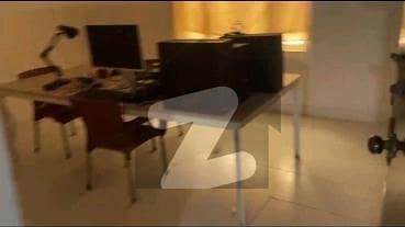 طارق روڈ کراچی میں 3 مرلہ دفتر 65.0 ہزار میں کرایہ پر دستیاب ہے۔