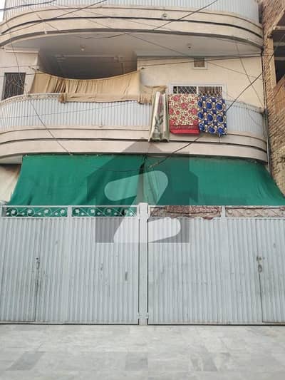 5Marla ground besmnt available for rent
