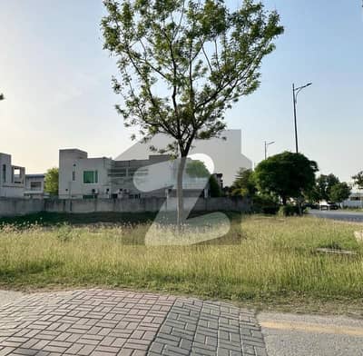 Pair of Kanal - Total 2 Kanal Top Location Plot No- Close to 331 And 332 Block G Phase 6 DHA Lahore For Urgent Sale