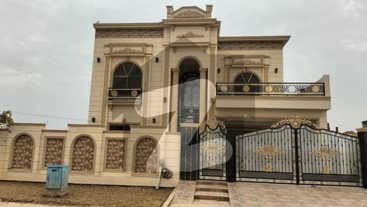 ڈی ایچ اے فیز 1 ۔ سیکٹر ایچ ڈی ایچ اے فیز 1,ڈی ایچ اے ڈیفینس,ملتان میں 5 کمروں کا 1 کنال مکان 1.8 لاکھ میں کرایہ پر دستیاب ہے۔