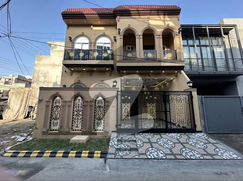 5 Marla Luxury House For Sale 5 Marla Luxury House For Sale