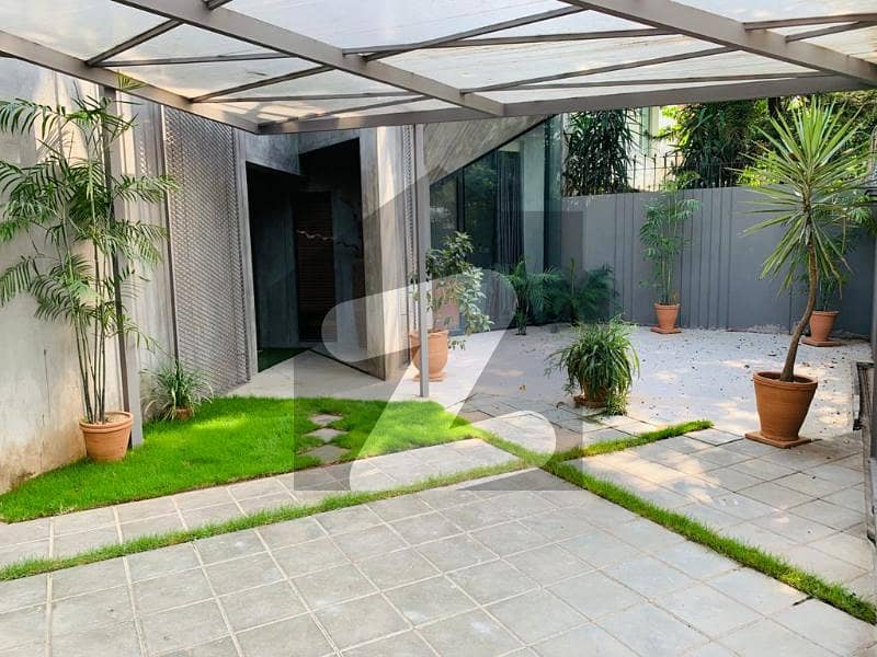 HOUSE FOR RENT IN F-7 HOUSE FOR RENT IN F-7